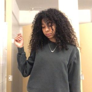 BRANDY MELVILLE / JOHN GALT Black sweatshirt